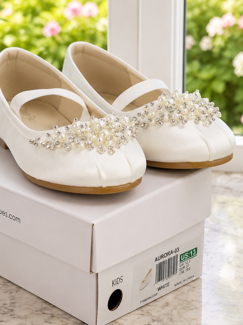 DREAM PAIRS Girls White Pearl Rhinestone Flats – Kids US Size 13